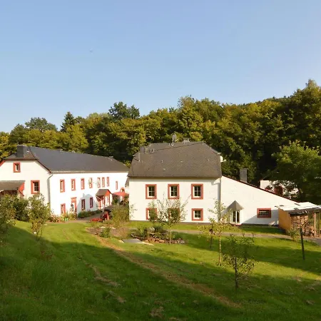 Vakantiehuis With Private Garden *