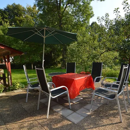Vakantiehuis With Private Garden Heidweiler
